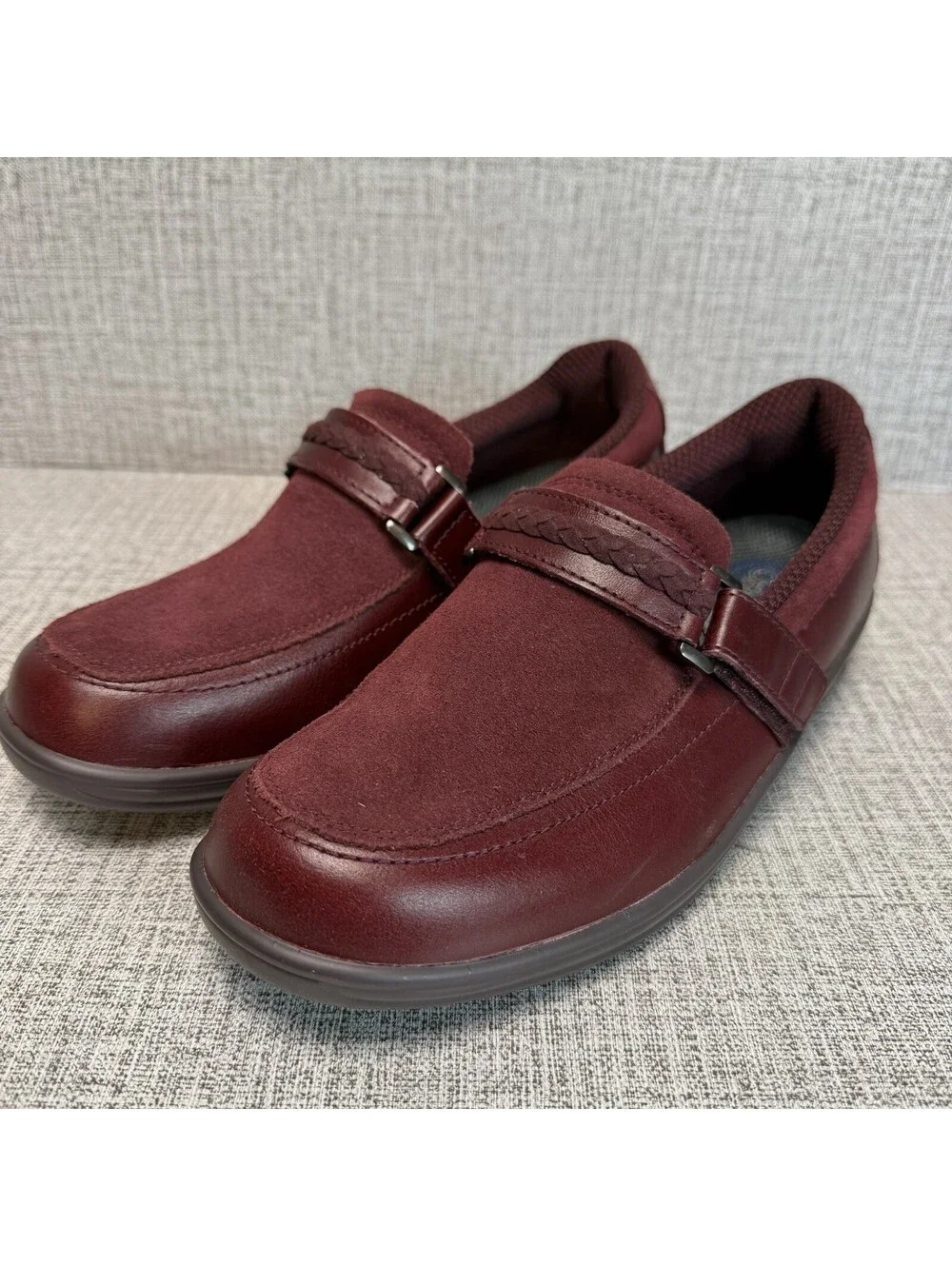 OrthoFeet Shoes Women’s Sz 8.5 D WIDE Chelsea Cherry Loafer Orthopedic